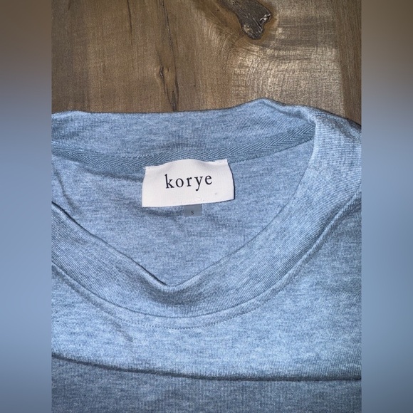 Korye Women’s Blue Long Sleeve Top Exclusively Designed by the Greii Size Small - Picture 2 of 6